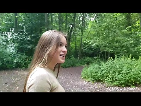 ❤️ Ech hunn dem Evelina virgeschloen datt mir op enger ëffentlecher Plaz fécken! Si sot jo. Dunn hunn ech hatt an den Arsch gefickt an an hirem Mond kum. Dunn huet si sech selwer gepisst. ❤️ Sexvideo op lb.xxxgr.ru ❌❤